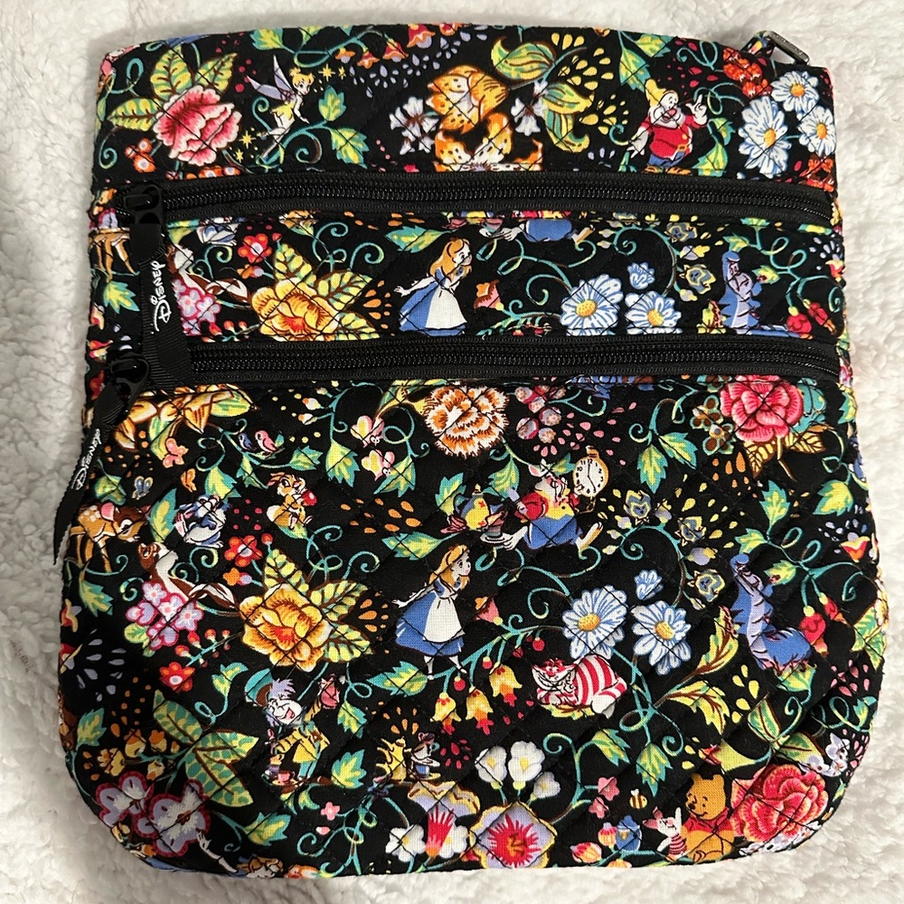 ALICE IN WONDERLAND-Limited Edition-Vera Bradley: Disney 100 Years